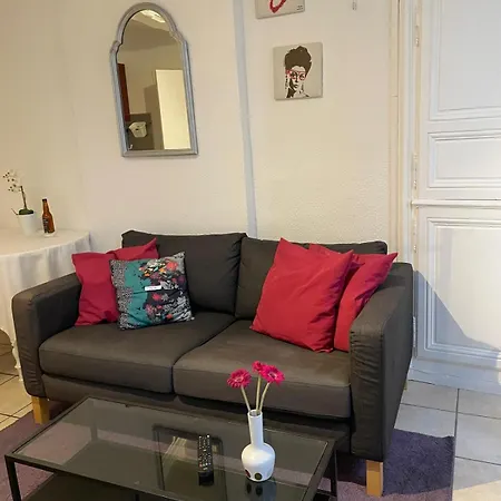 Διαμέρισμα Parvis De La Cathedrale De Vue Directe *